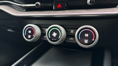 Skoda Superb 2.0 TDI 193 Laurin + Klement 4X4 5dr DSG Diesel Estate